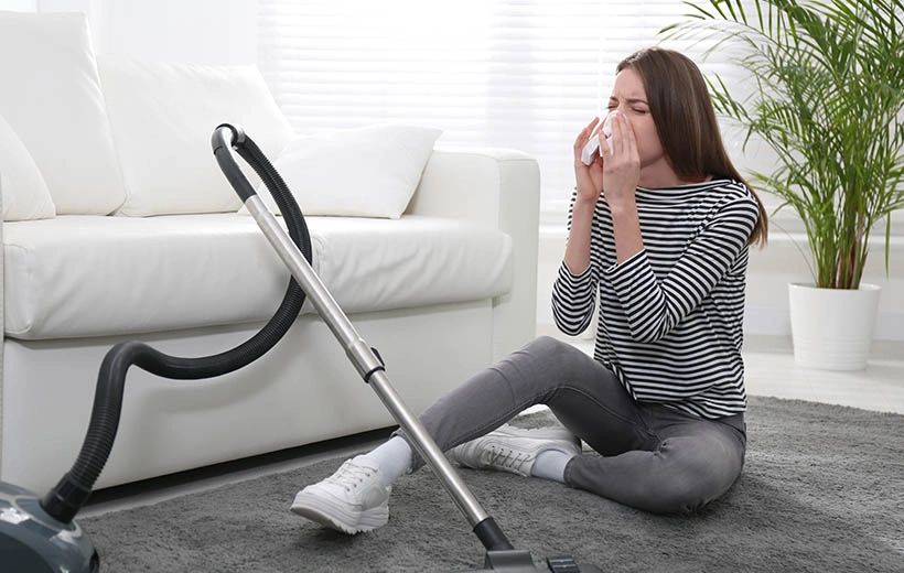 Аллергия на пыль: симптомы и лечение